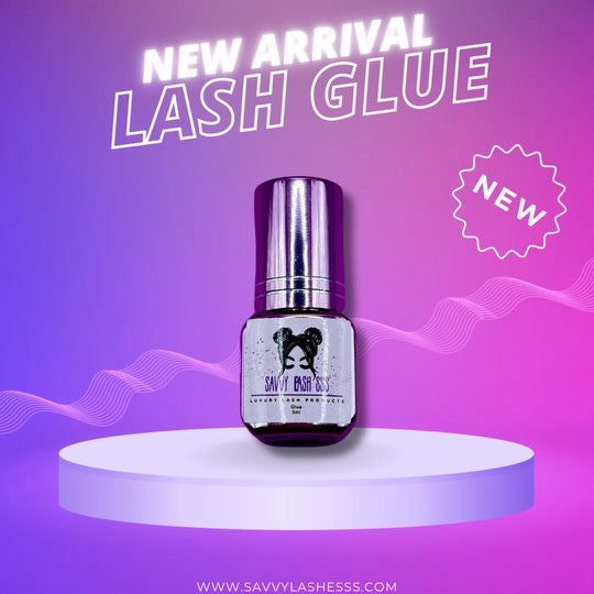 Savvy lash glue