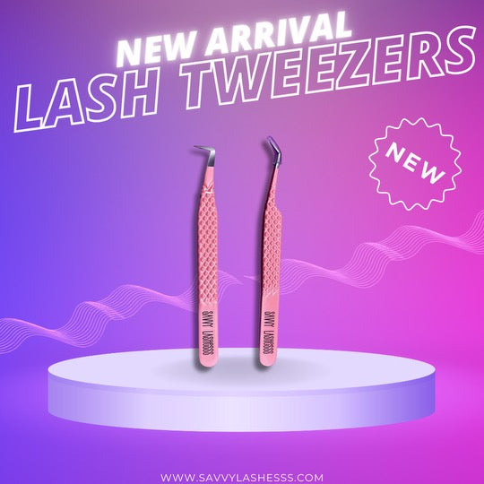 Savvy lash tweezers